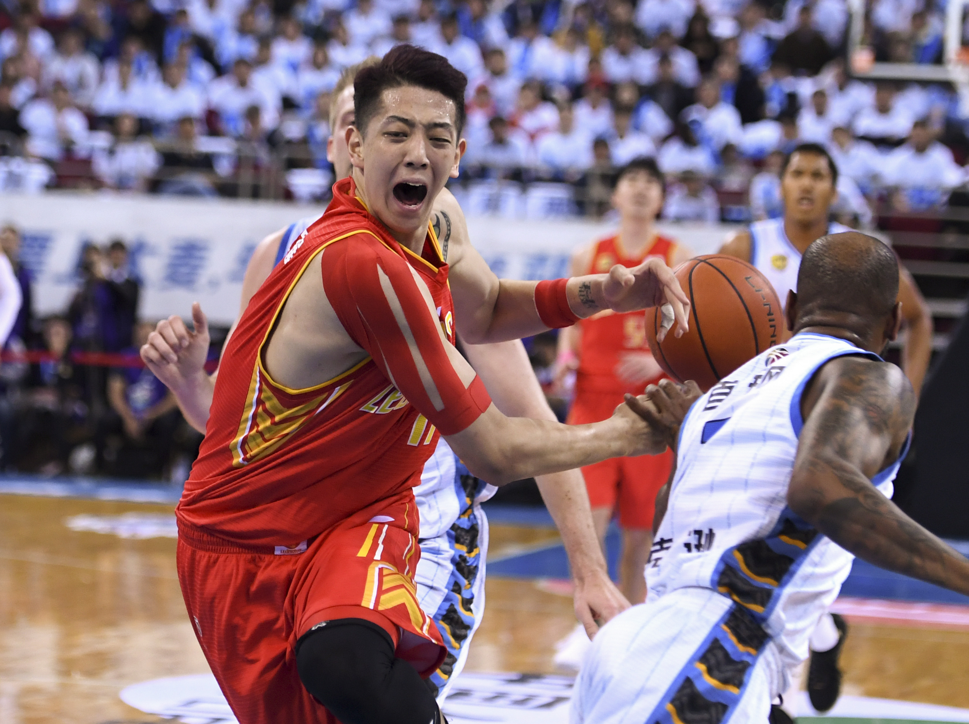 友博体育入口 -关于北京首钢迎CBA季后赛关键赛，关键时刻内部沟通，压力陡增，临场指挥获称赞的信息