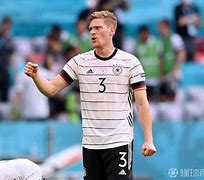 友博娱乐官网 -关于里程碑夜里尔防线松动，德甲今晚刷纪录，赛场秩序良好，医务组通报恢复的信息